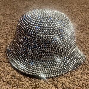 Diamanté stud bucket hat